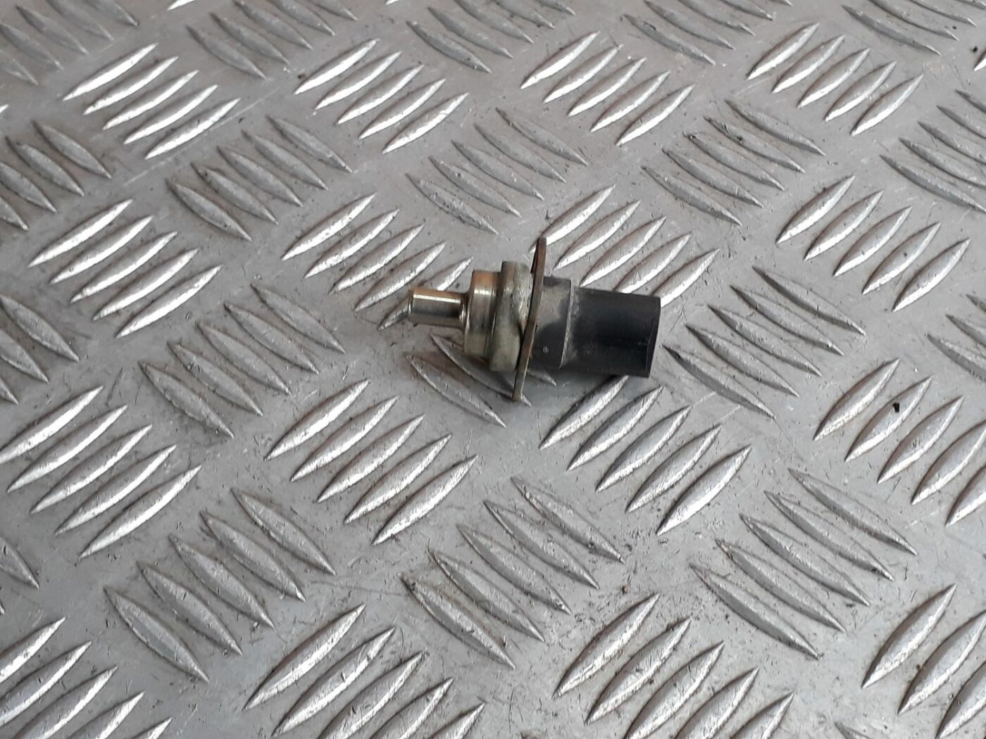 Dzesēšanas šķidruma temperatūras sensors priekš SEAT IBIZA 2005 1 Dzesēšanas šķidruma temperatūras sensors priekš SEAT IBIZA 2005