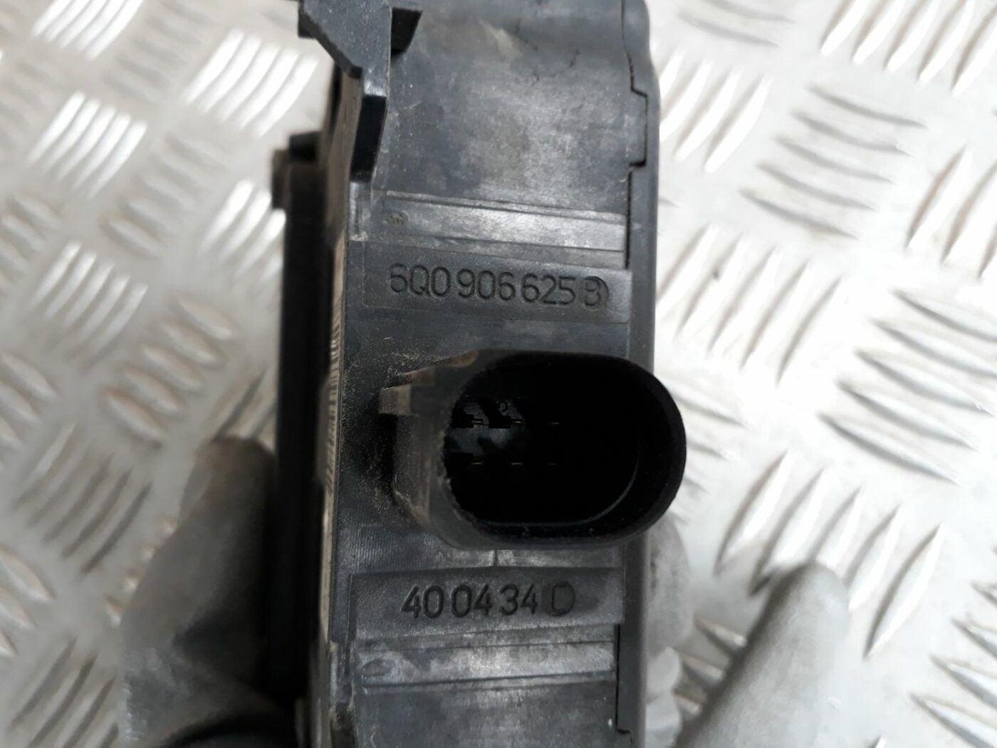 Elektroniskais modulis priekš SEAT IBIZA 2005 3 Elektroniskais modulis priekš SEAT IBIZA 2005