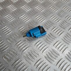 Bremžu signāla slēdzis priekš SEAT IBIZA 2005