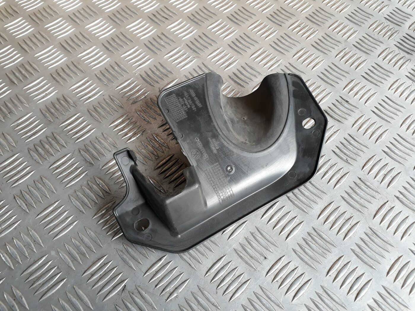 Stūres statnes putekļu aizsargs (salonā) priekš SEAT IBIZA 2005 2 Stūres statnes putekļu aizsargs (salonā) priekš SEAT IBIZA 2005