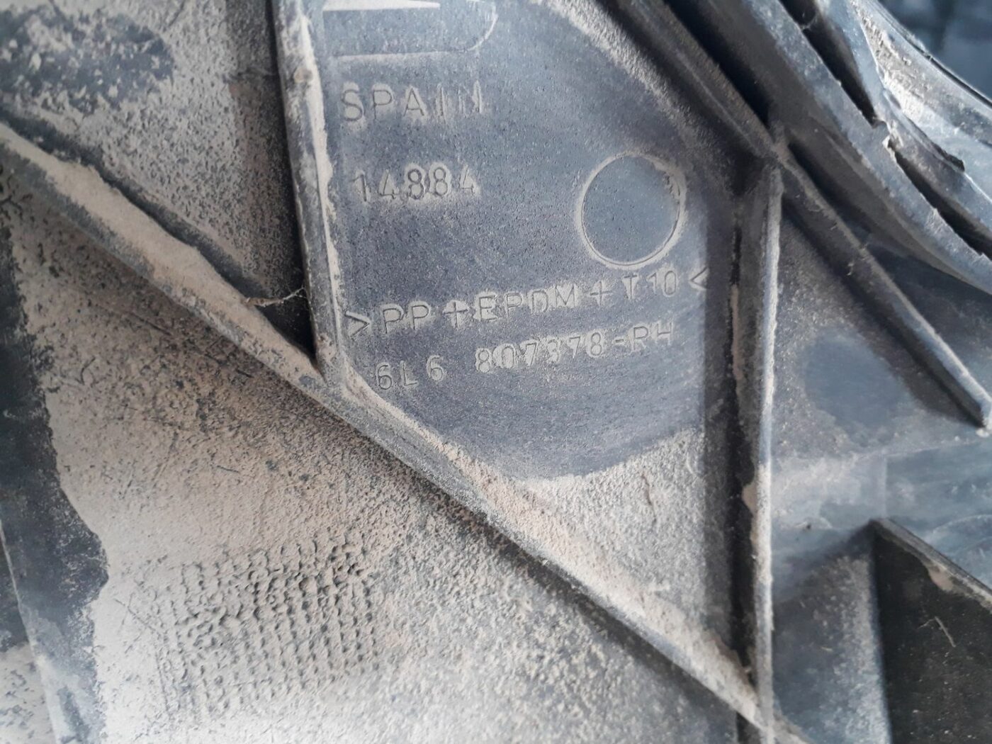 Aizmugures buferis priekš SEAT IBIZA 2005