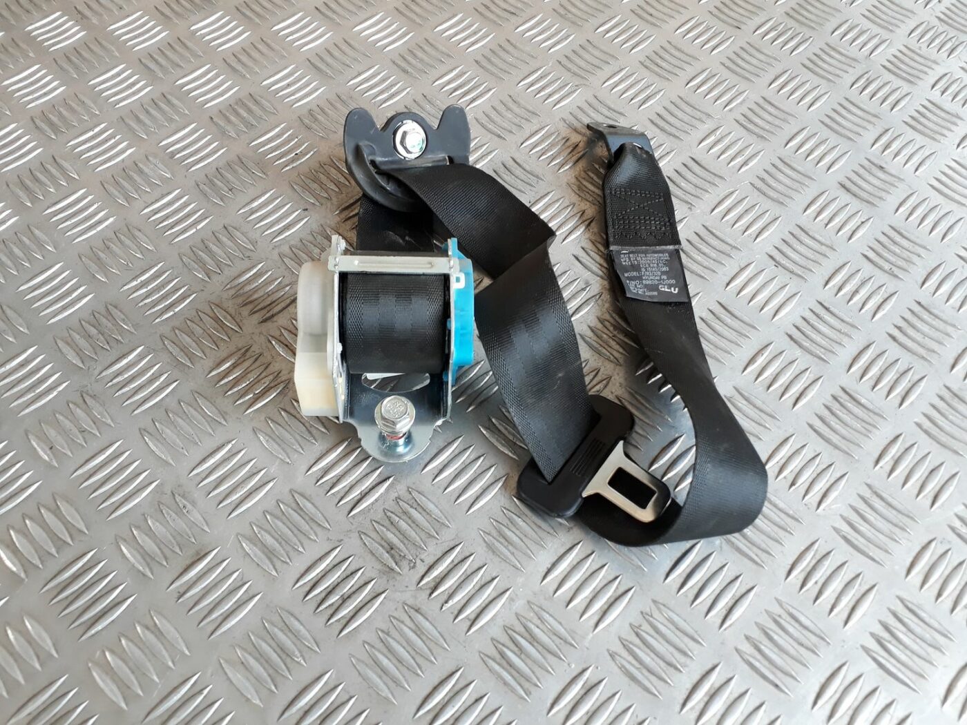 Aizmugurējā labā drošības josta priekš HYUNDAI I20 2011