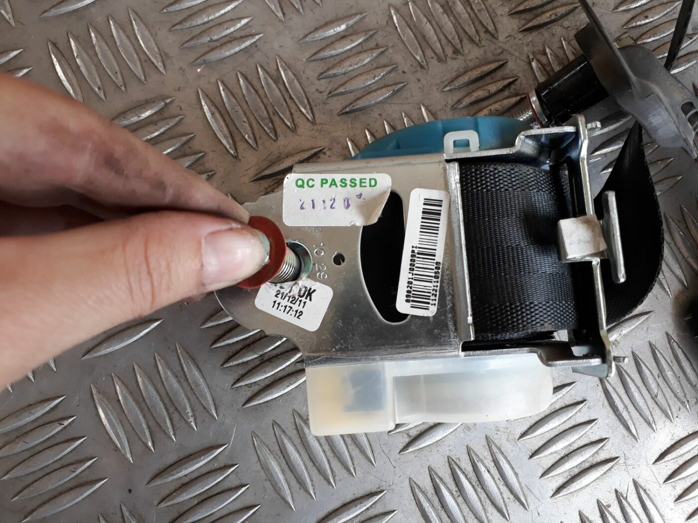 Aizmugurējā labā drošības josta priekš HYUNDAI I20 2011