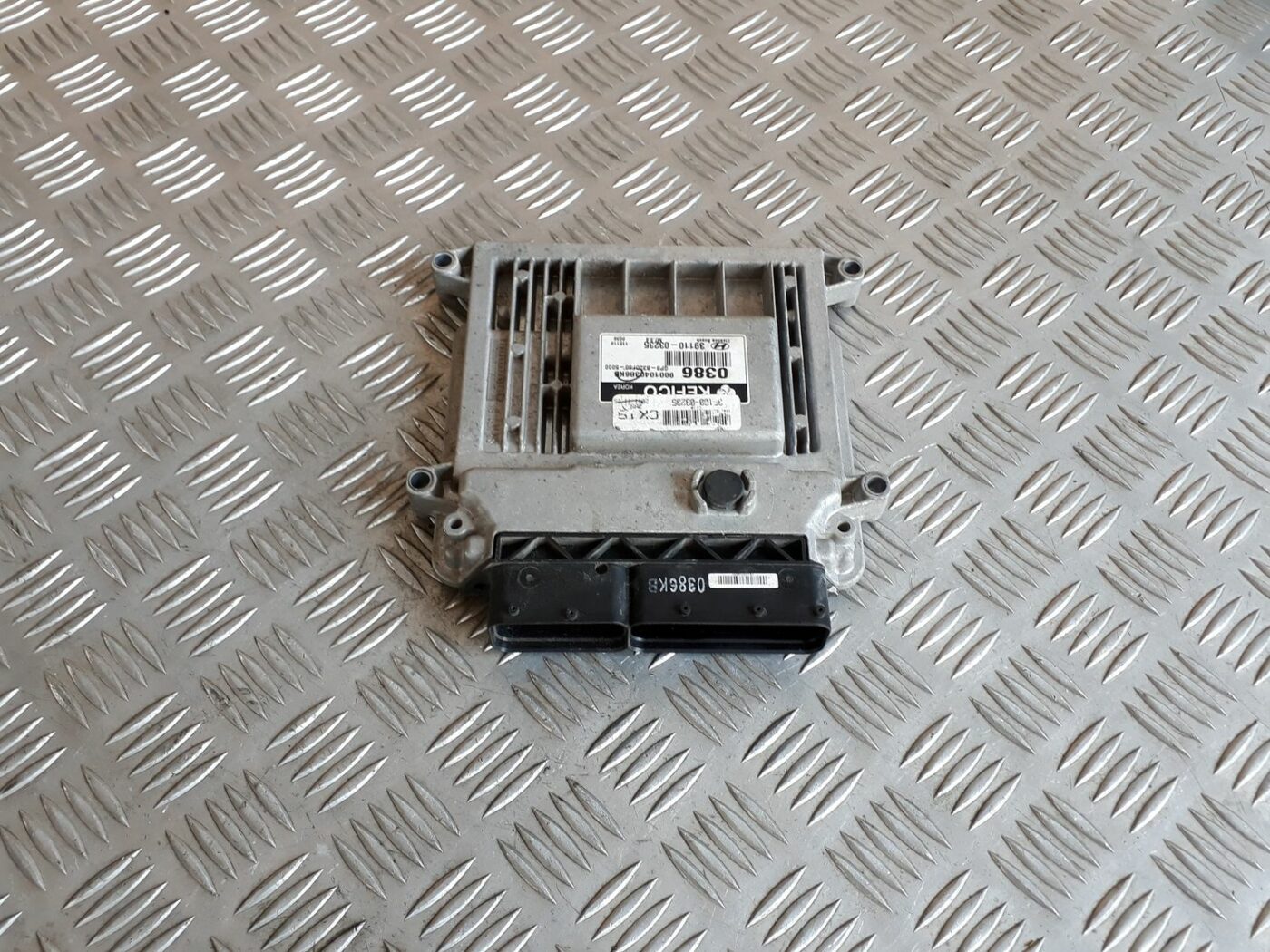 Dzinēja vadības bloks priekš HYUNDAI I20 2011