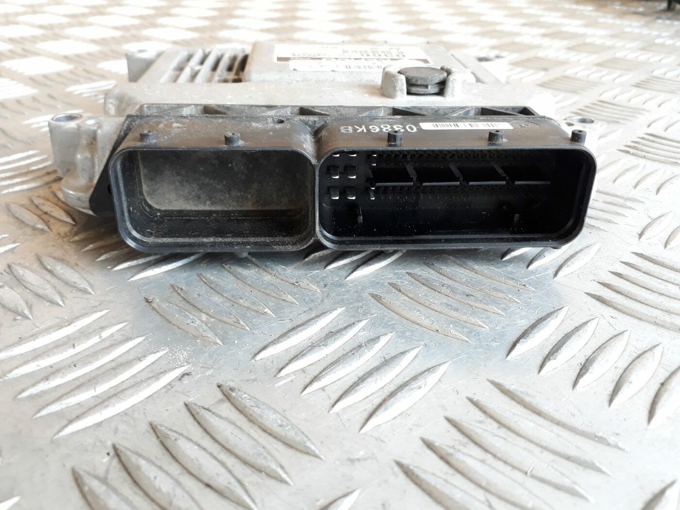 Dzinēja vadības bloks priekš HYUNDAI I20 2011