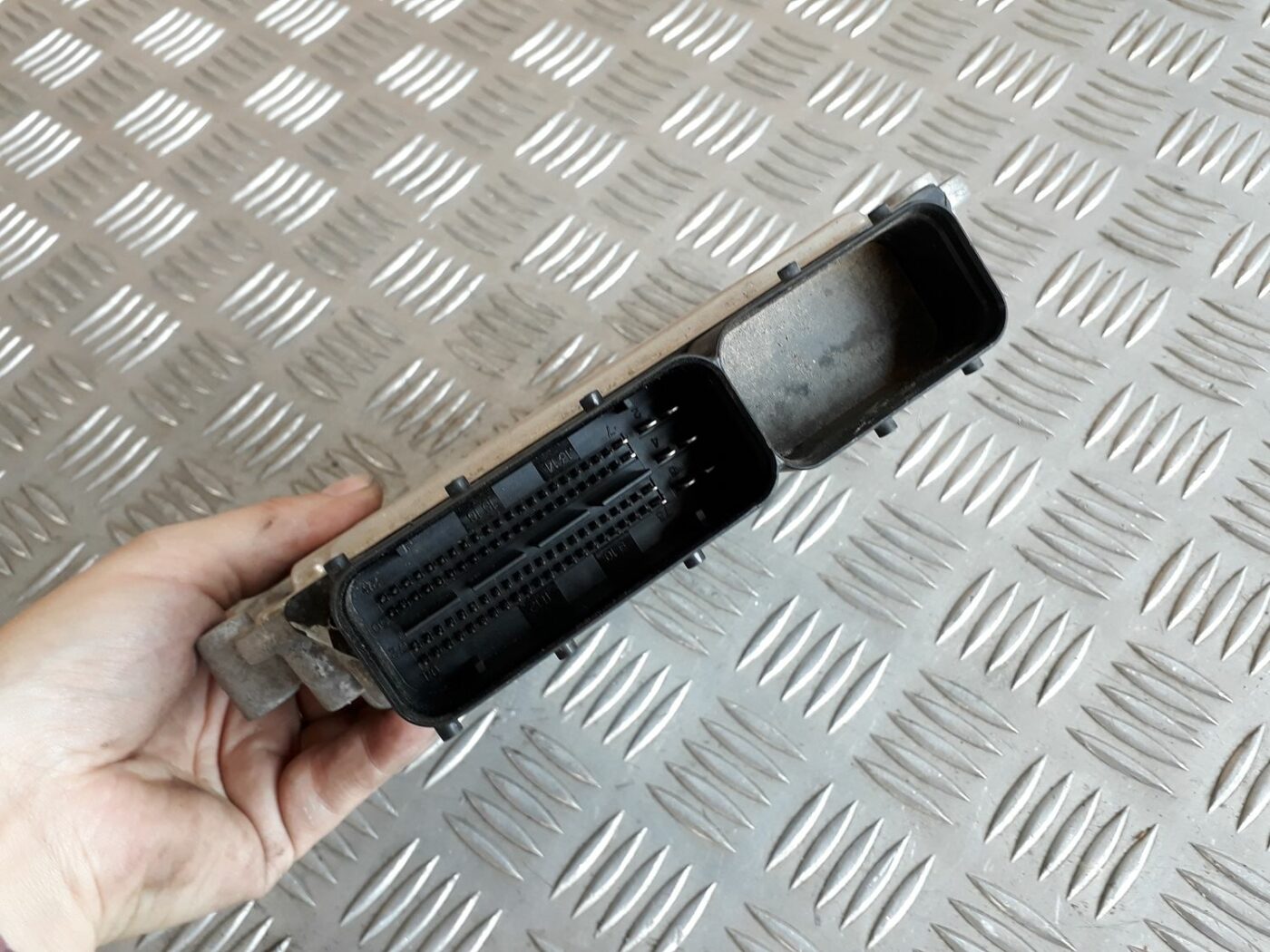 Dzinēja vadības bloks priekš HYUNDAI I20 2011