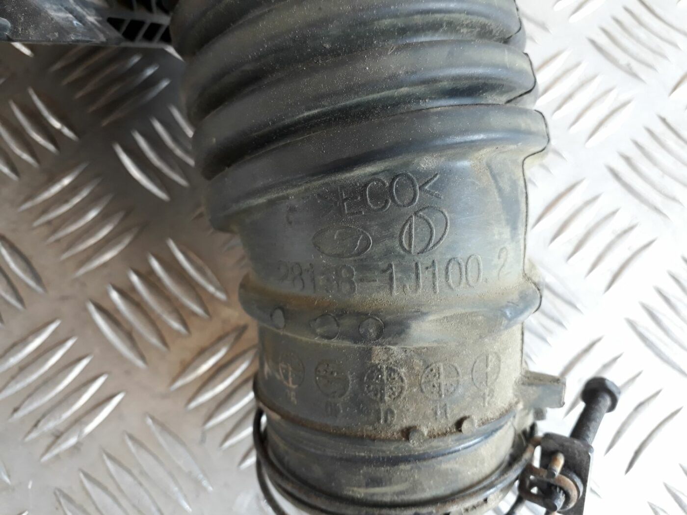 Gaisa filtra korpusa vāks priekš HYUNDAI I20 2011 5 Gaisa filtra korpusa vāks priekš HYUNDAI I20 2011