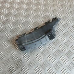 Priekšēja bufera kronšteins priekš HYUNDAI I20 2011