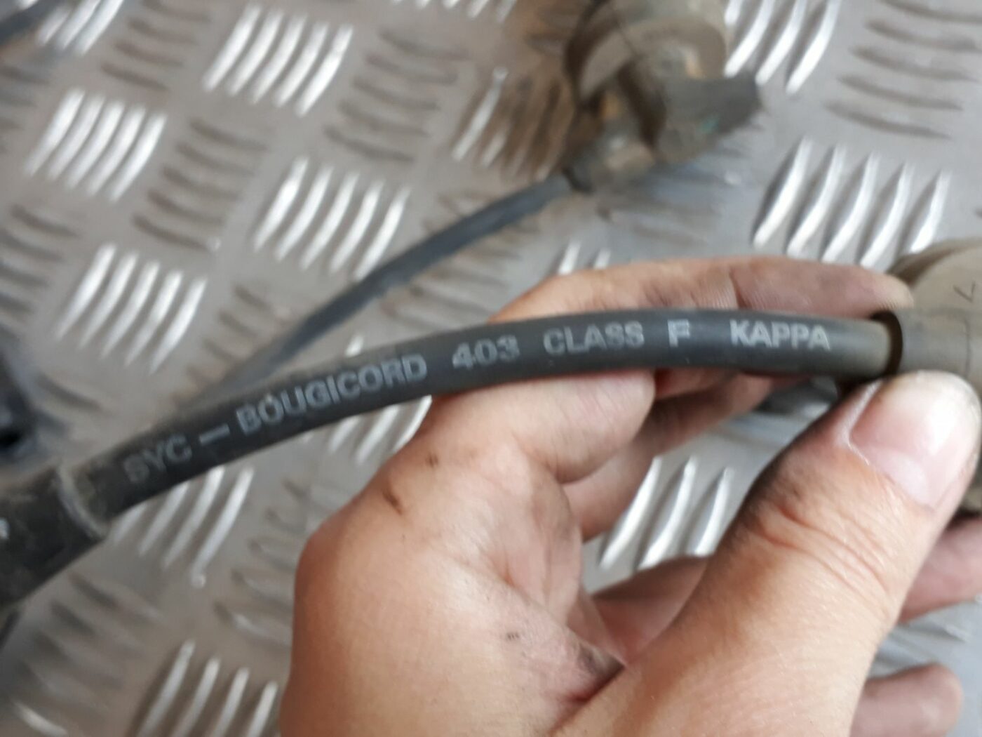 Kvēlsveču vadi priekš HYUNDAI I20 2011 3 Kvēlsveču vadi priekš HYUNDAI I20 2011