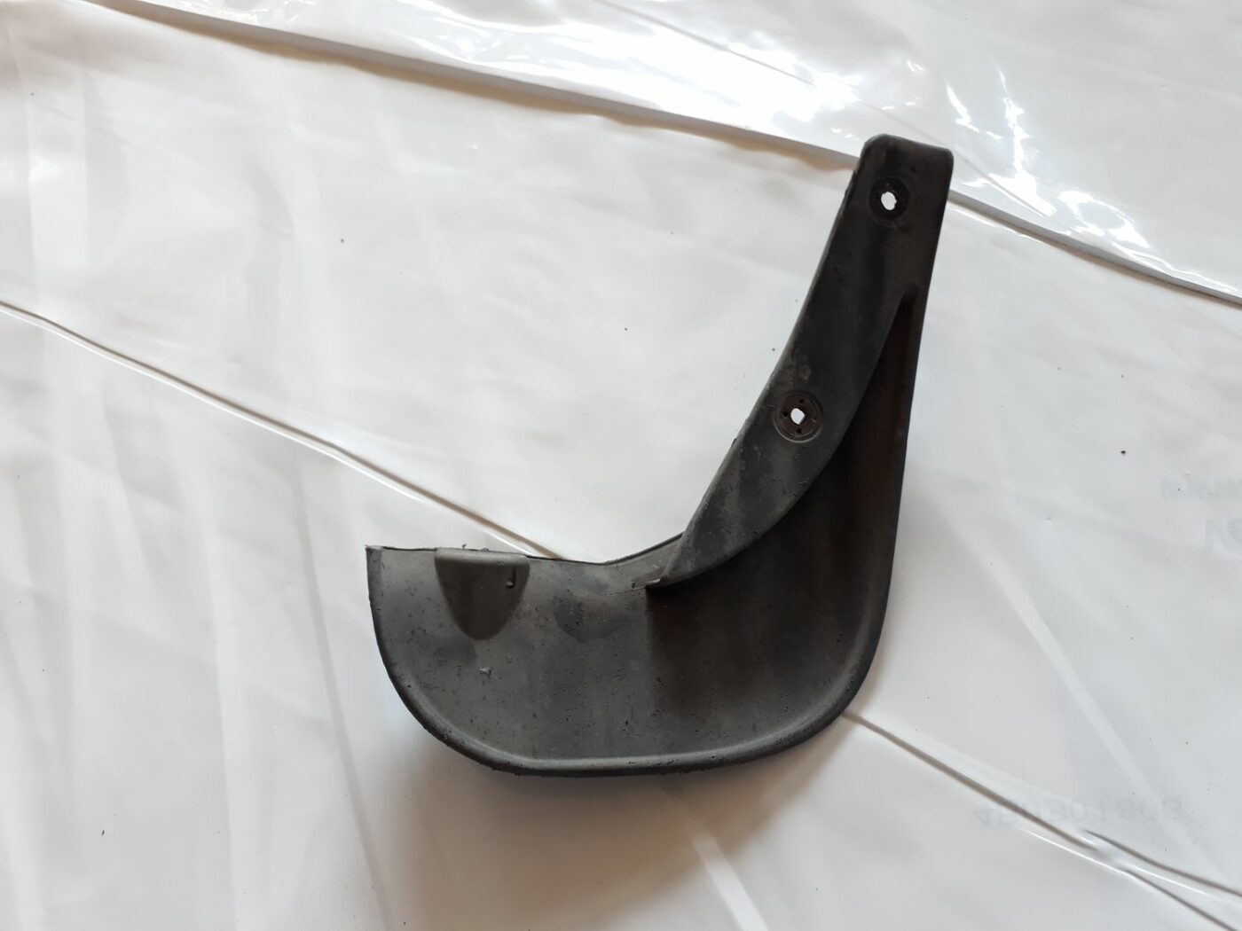 Aizmugurējais kreisais dubļusargs priekš HYUNDAI I20 2011 2 Aizmugurējais kreisais dubļusargs priekš HYUNDAI I20 2011