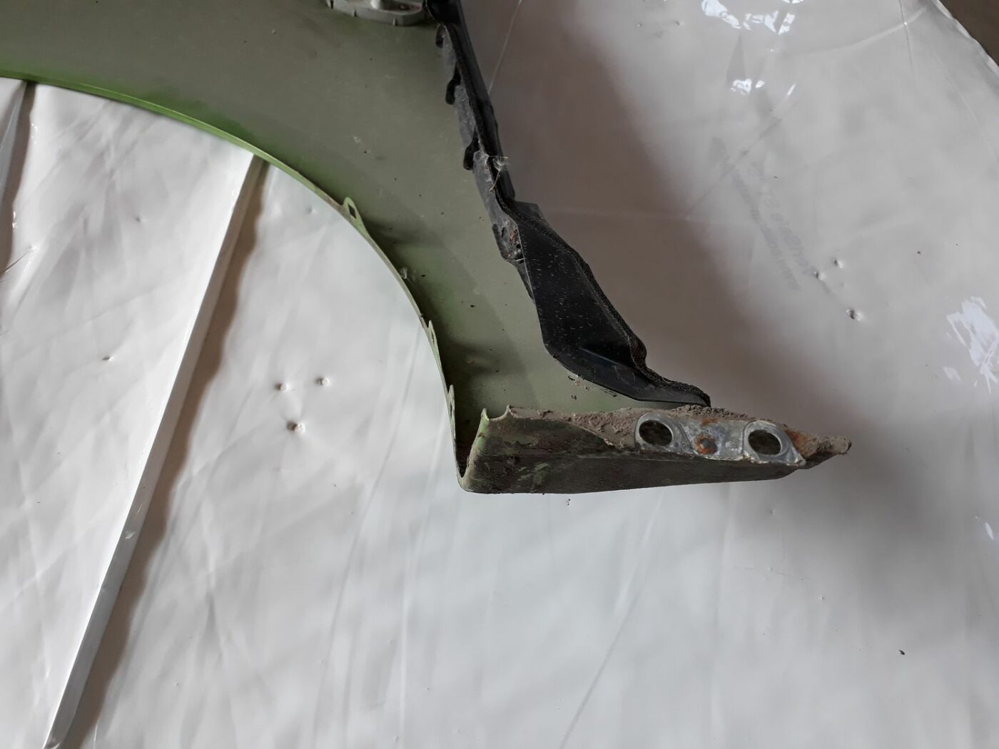 Priekšējais labais spārns priekš HYUNDAI I20 2011 4 Priekšējais labais spārns priekš HYUNDAI I20 2011