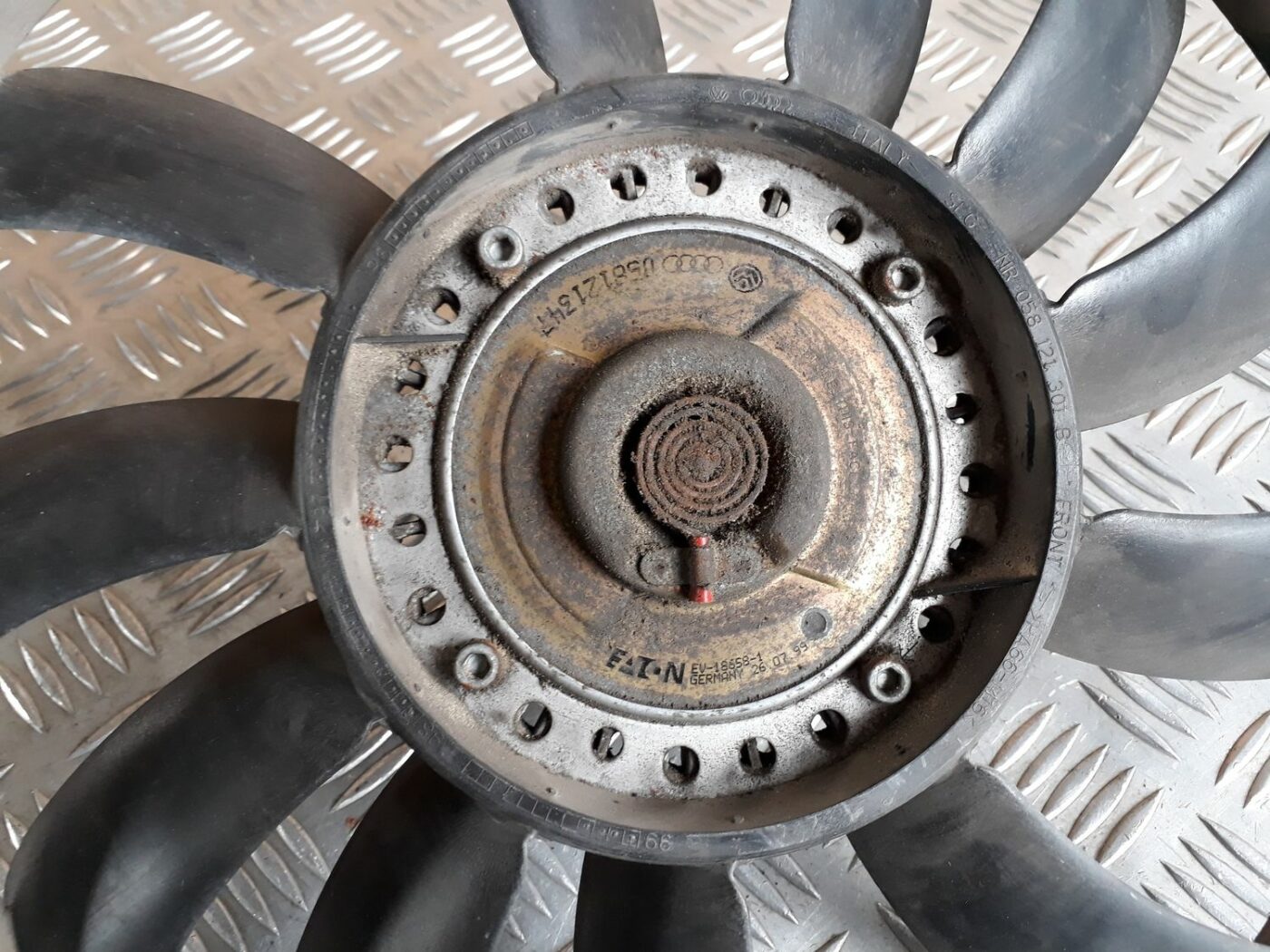 Dzesēšanas radiatora ventilators priekš AUDI A4 1999