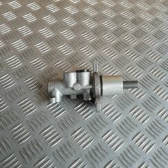 Bremžu pastiprinātāja galvenais cilindrs priekš AUDI A4 1999