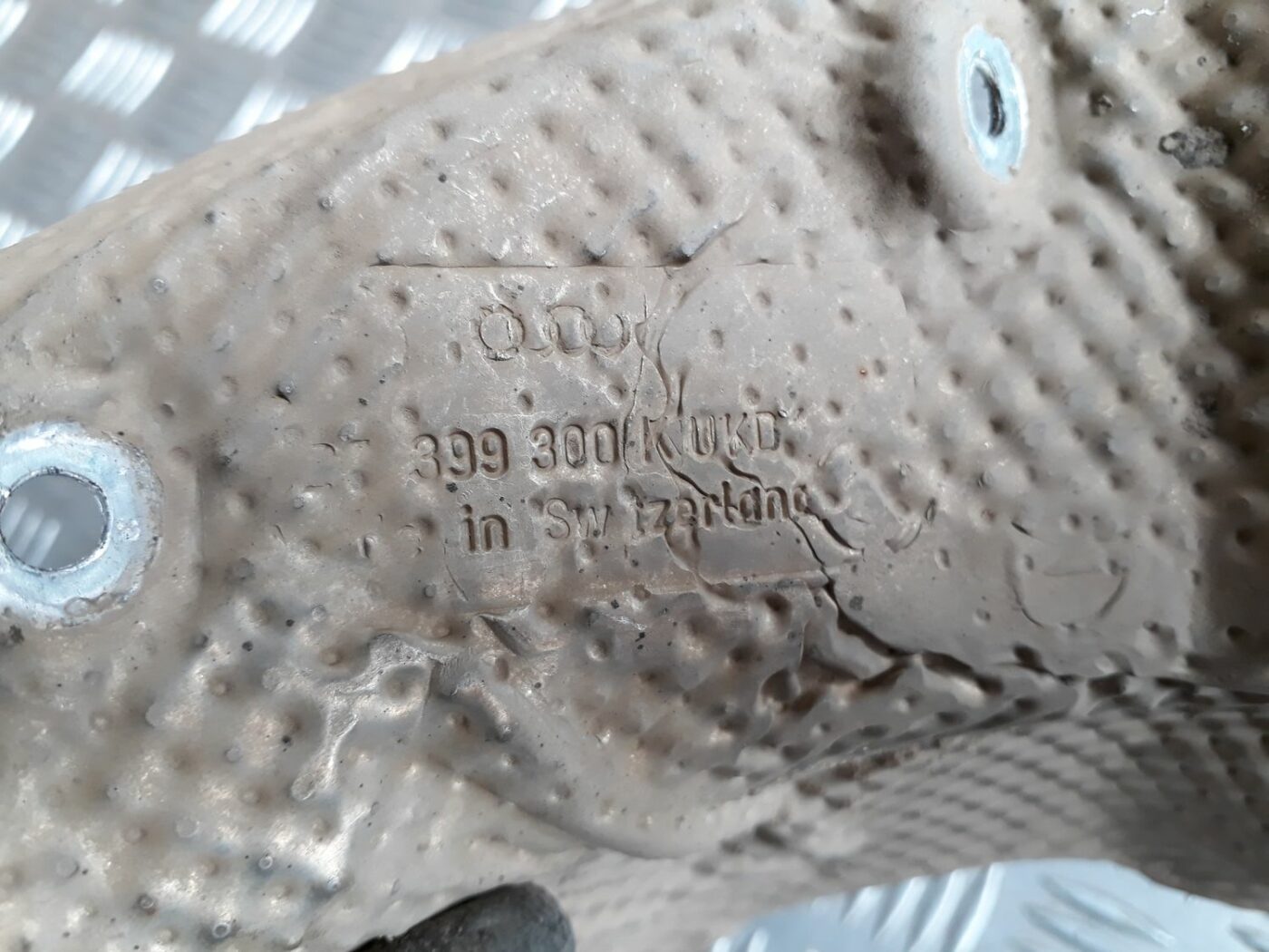 Karstuma aizsargs (mazs) priekš AUDI A4 1999