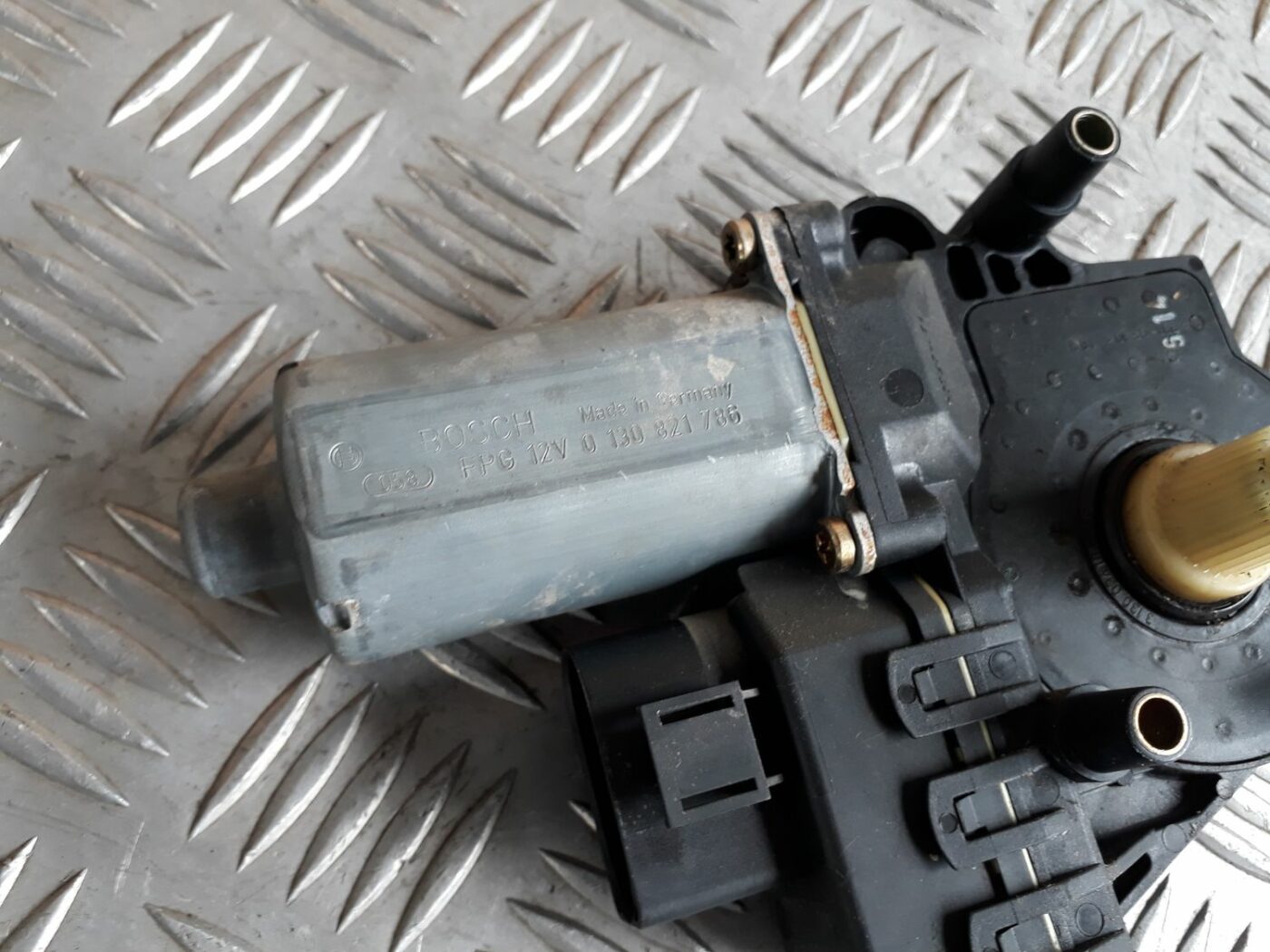 Elektrisko stiklu motors priekš AUDI A4 1999