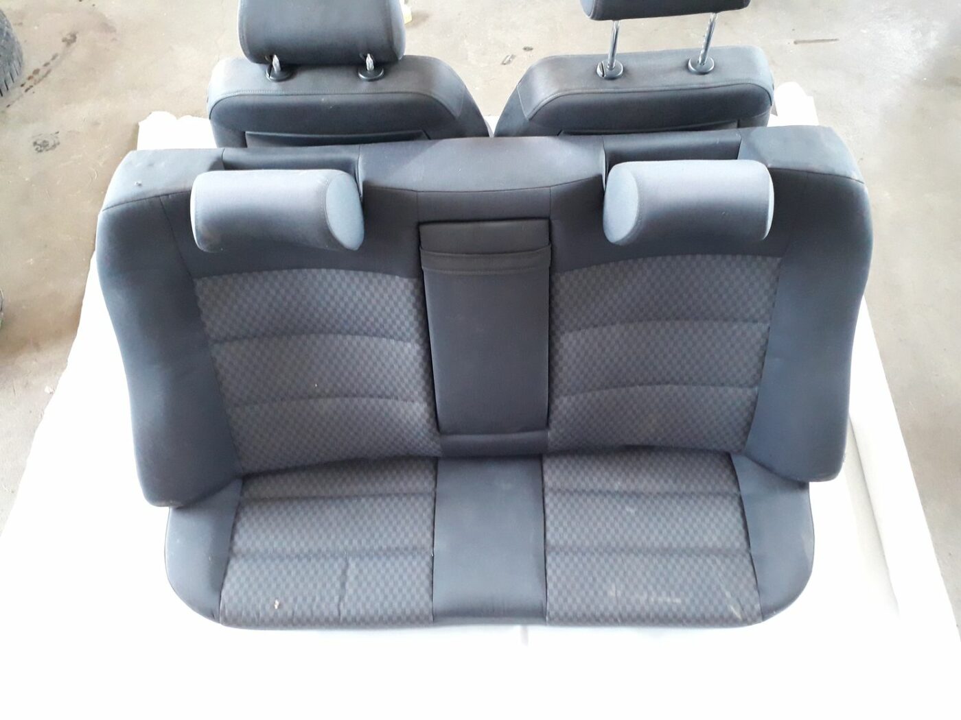 Sēdekļu komplekts priekš AUDI A4 1999 2 Sēdekļu komplekts priekš AUDI A4 1999