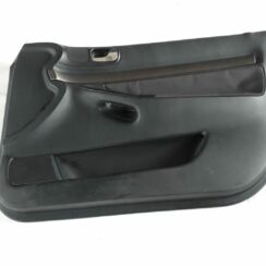 Priekšējo labo durvju apdare priekš AUDI A4 1999