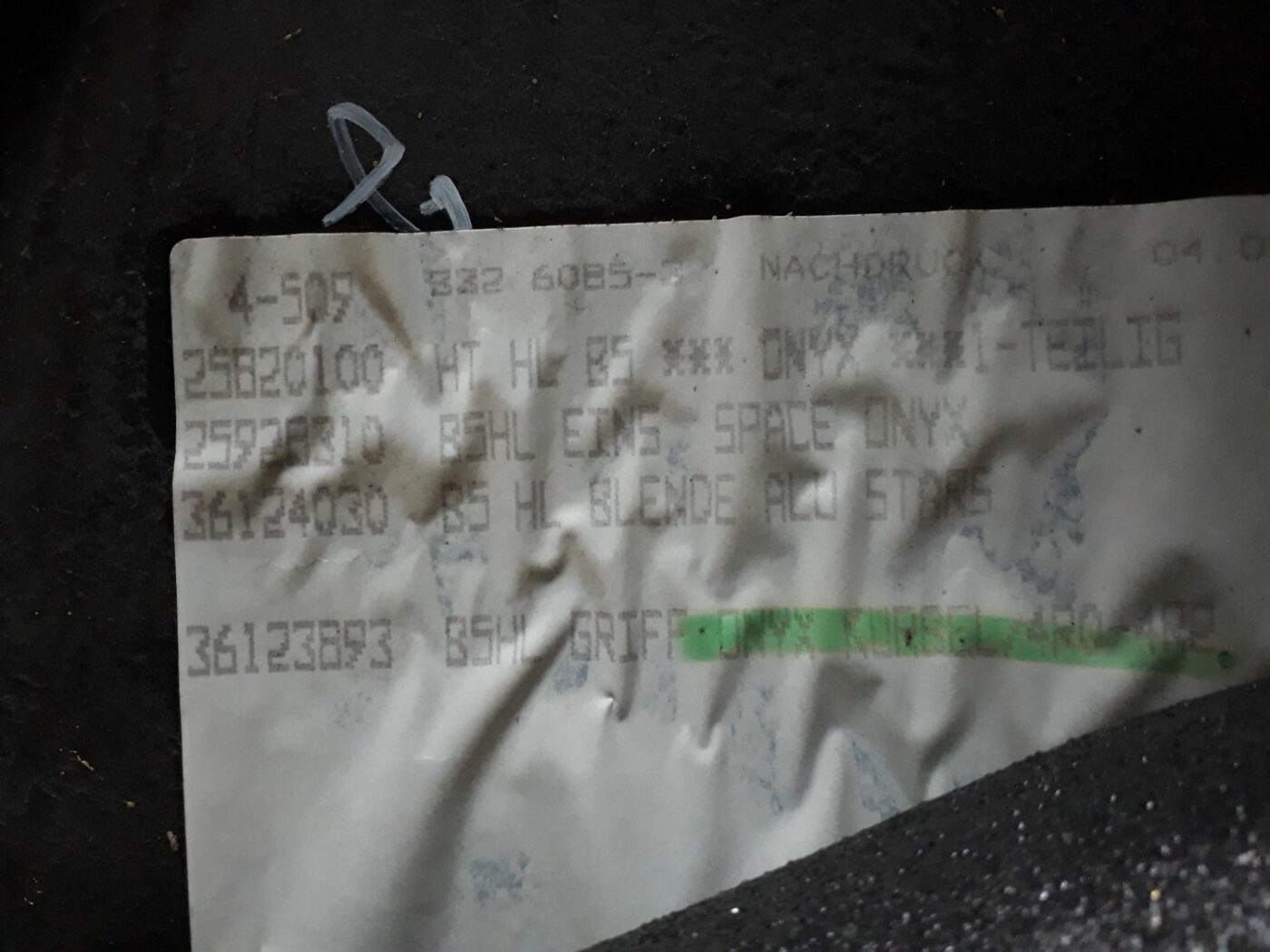 Aizmugurējo kreiso durvju apdare priekš AUDI A4 1999 3 Aizmugurējo kreiso durvju apdare priekš AUDI A4 1999