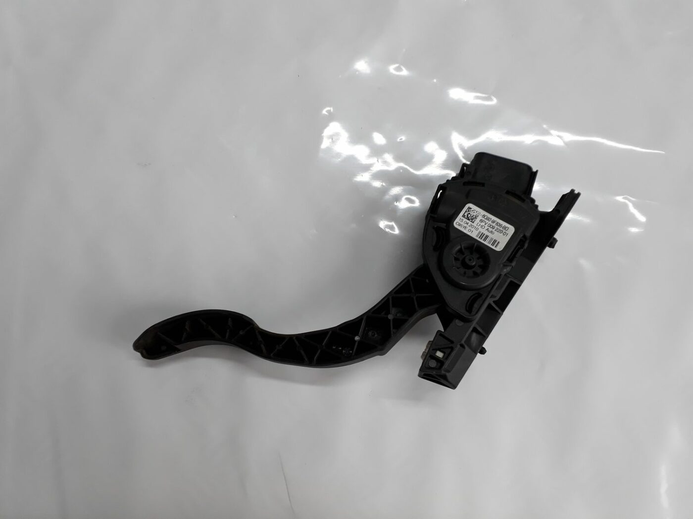 Gāzes pedālis priekš VOLVO V70 2010 4 Gāzes pedālis priekš VOLVO V70 2010