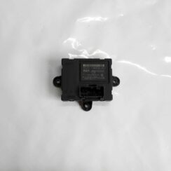 Durvju vadības bloks priekš VOLVO V70 2010