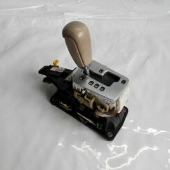 Ātrumu pārslēgšanas slēdzis priekš VOLVO V70 2010