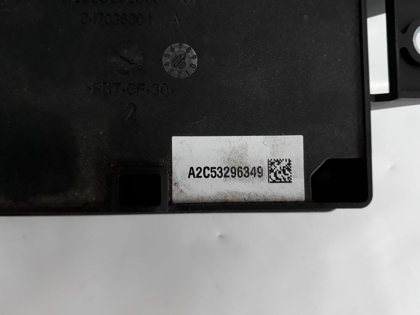 Stāvbremzes vadības bloks priekš VOLVO V70 2010