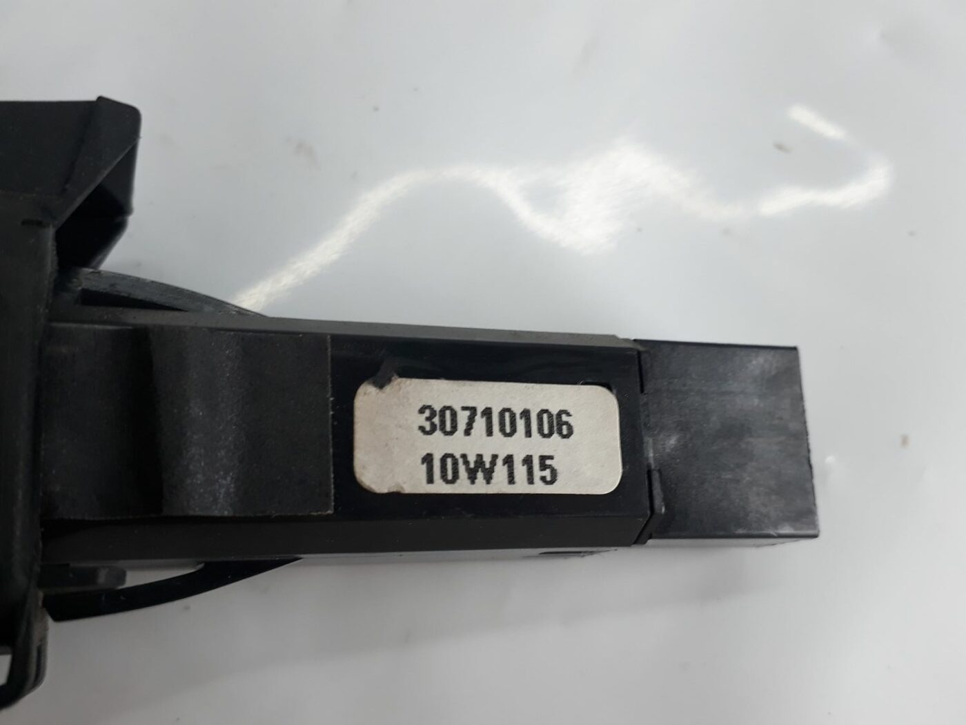 Trauksmes poga priekš VOLVO V70 2010 2 Trauksmes poga priekš VOLVO V70 2010