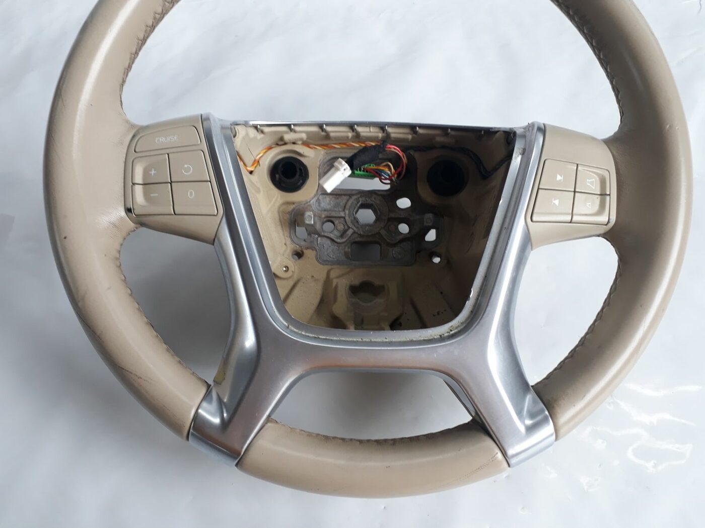 Stūre priekš VOLVO V70 2010