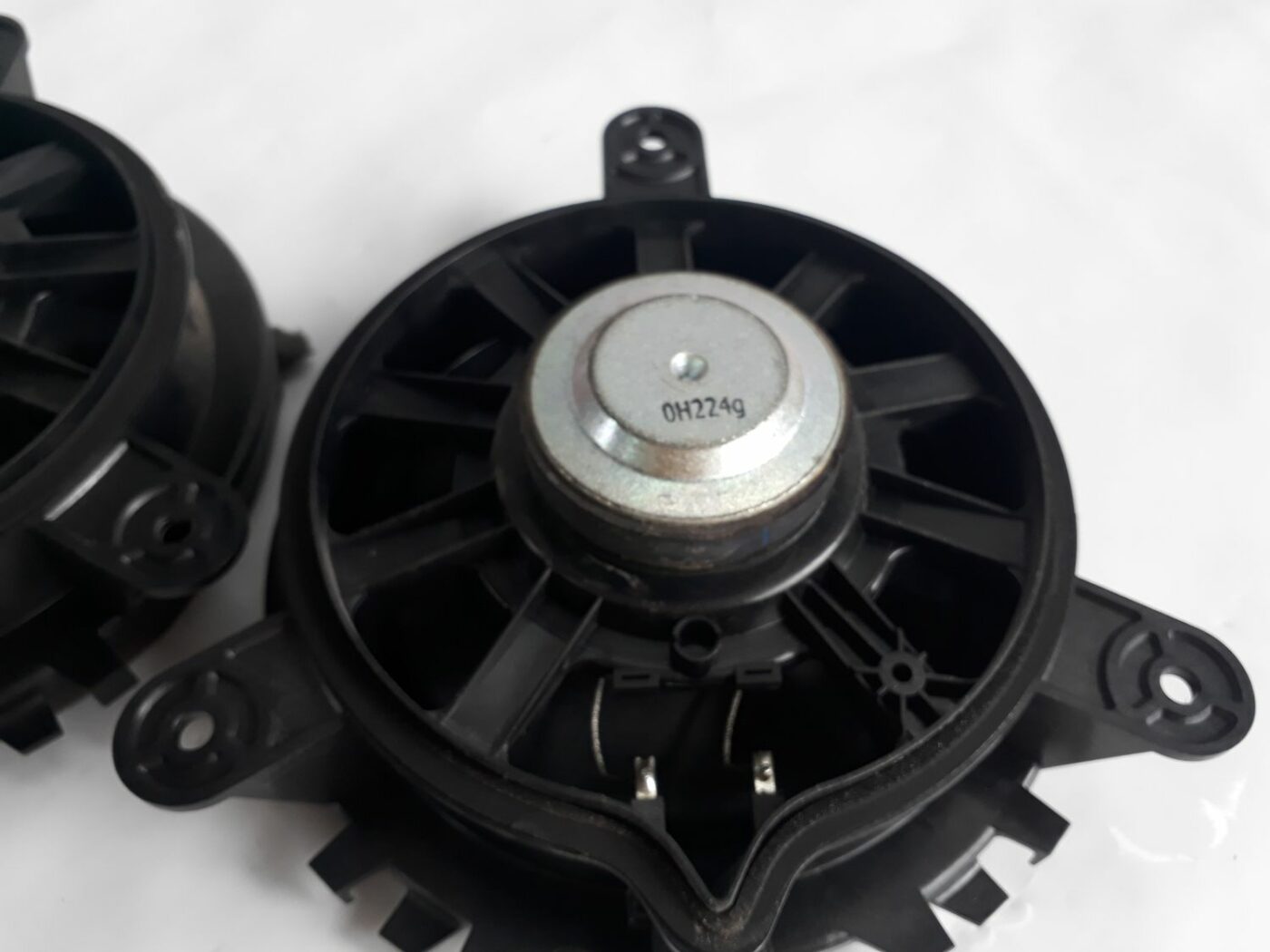 Durvju skaļrunis, apakšā priekš VOLVO V70 2010 4 Durvju skaļrunis, apakšā priekš VOLVO V70 2010