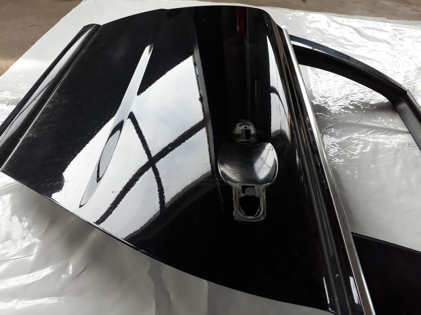 Aizmugurējās kreisās durvis priekš VOLVO V70 2010