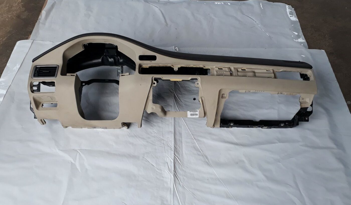 Mērinstrumentu panelis priekš VOLVO V70 2010