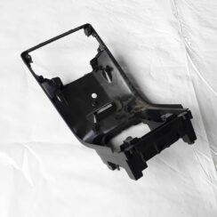 Centrālās konsoles iekšējā plastmasa priekš VOLVO V70 2010