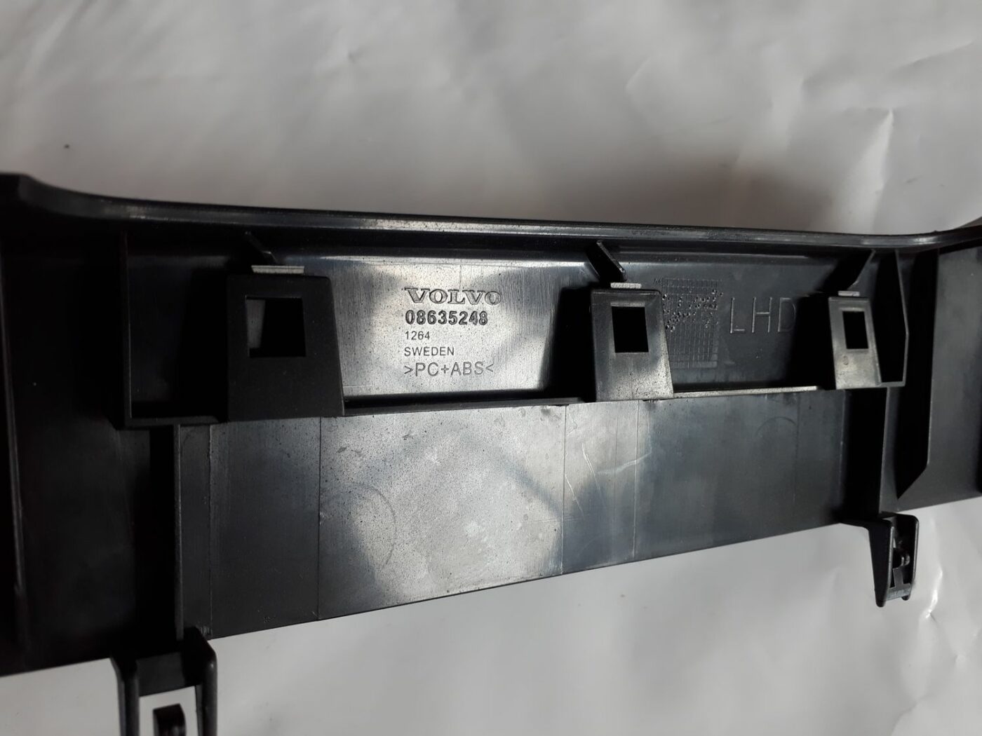 Stūres statnes putekļu aizsargs (salonā) priekš VOLVO V70 2010