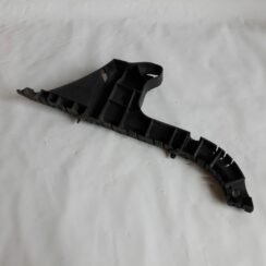 Aizmugurējā spārna un bufera stiprinājums priekš VOLVO V70 2010