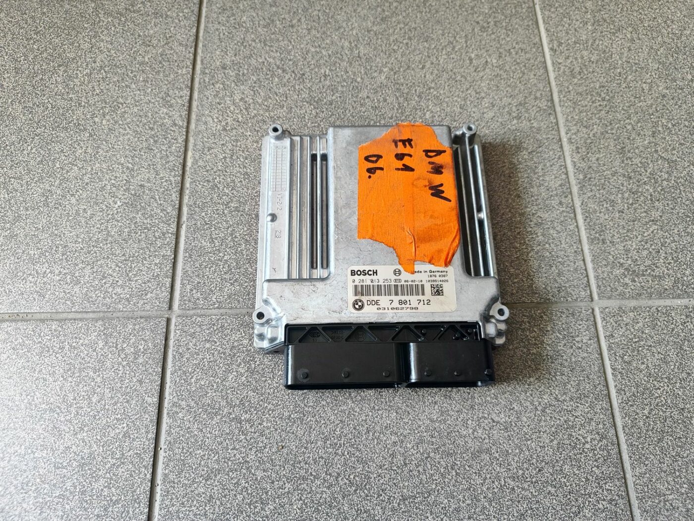 Dzinēja vadības bloks priekš BMW 530D E61 2006 TOURING BLUE 1 Dzinēja vadības bloks priekš BMW 530D E61 2006 TOURING BLUE