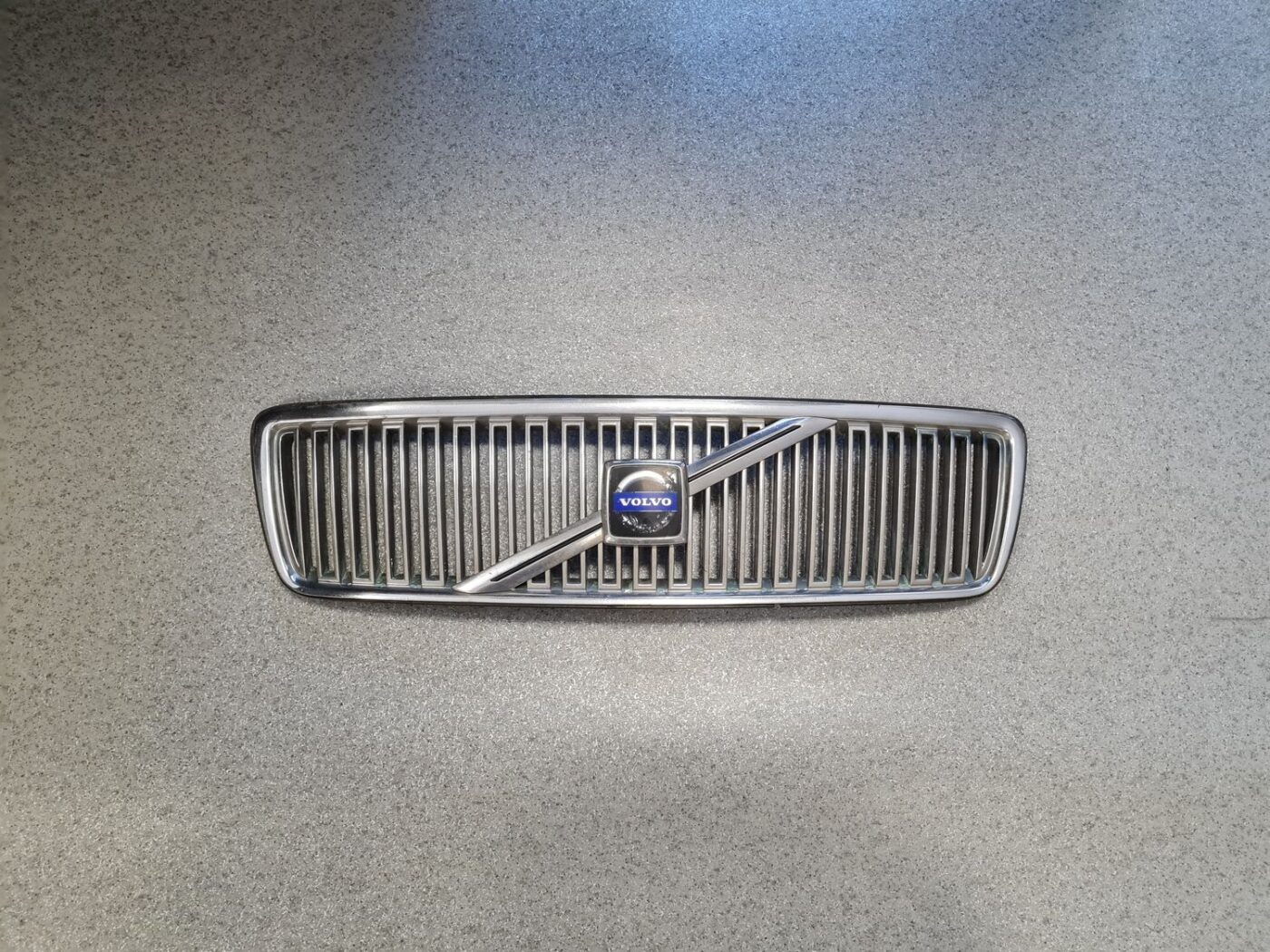 Pārsega reste priekš VOLVO V70 2000 1 Pārsega reste priekš VOLVO V70 2000