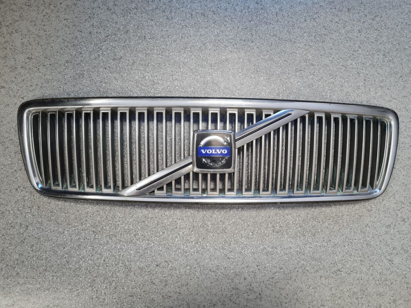 Pārsega reste priekš VOLVO V70 2000 2 Pārsega reste priekš VOLVO V70 2000