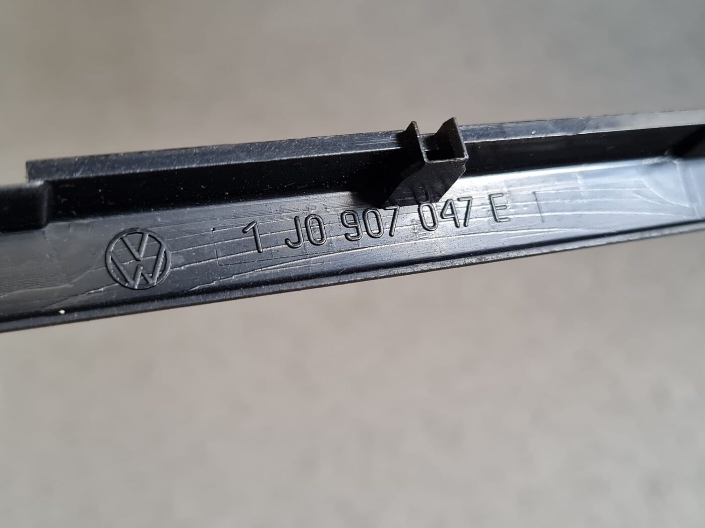 Mērinstrumentu paneļa dekoratīvais rāmis priekš VW PASSAT 2003 UNIVERSAL BLUE