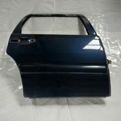 Aizmugurējās labās durvis priekš VOLVO V70 2000