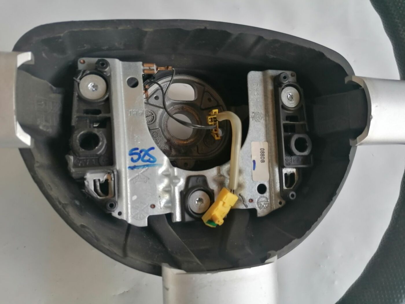 Stūre priekš VW NEW BEETLE 2001 7 Stūre priekš VW NEW BEETLE 2001