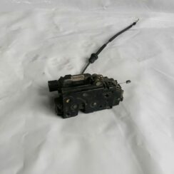 Priekšējo kreiso durvju slēdzene priekš VW NEW BEETLE 2001