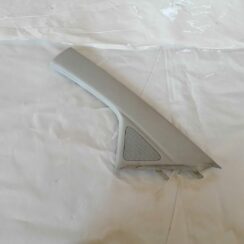 Priekšējas salona statnes apdare priekš VW NEW BEETLE 2001