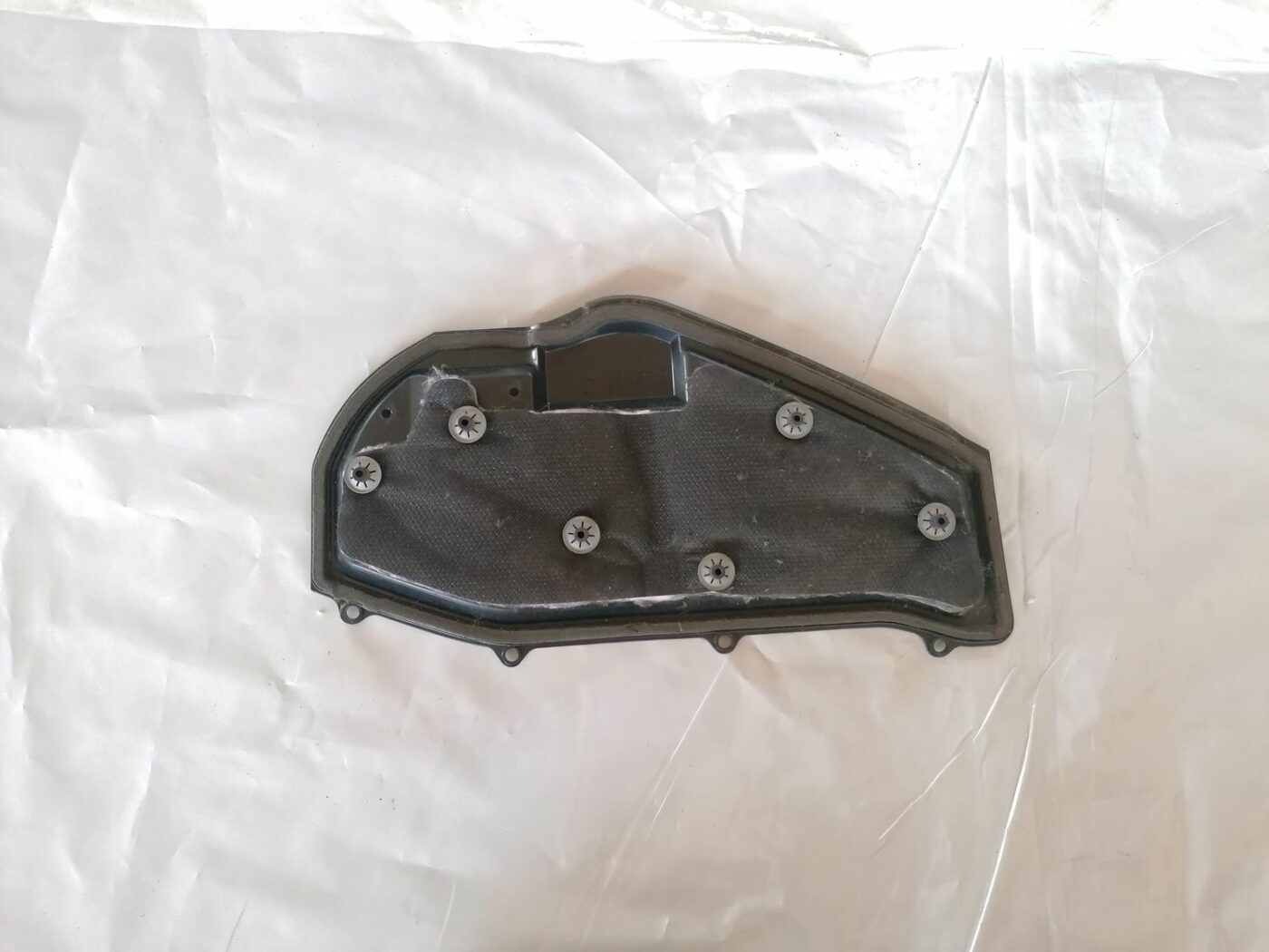 Salona plastmasa priekš VW NEW BEETLE 2001 2 Salona plastmasa priekš VW NEW BEETLE 2001