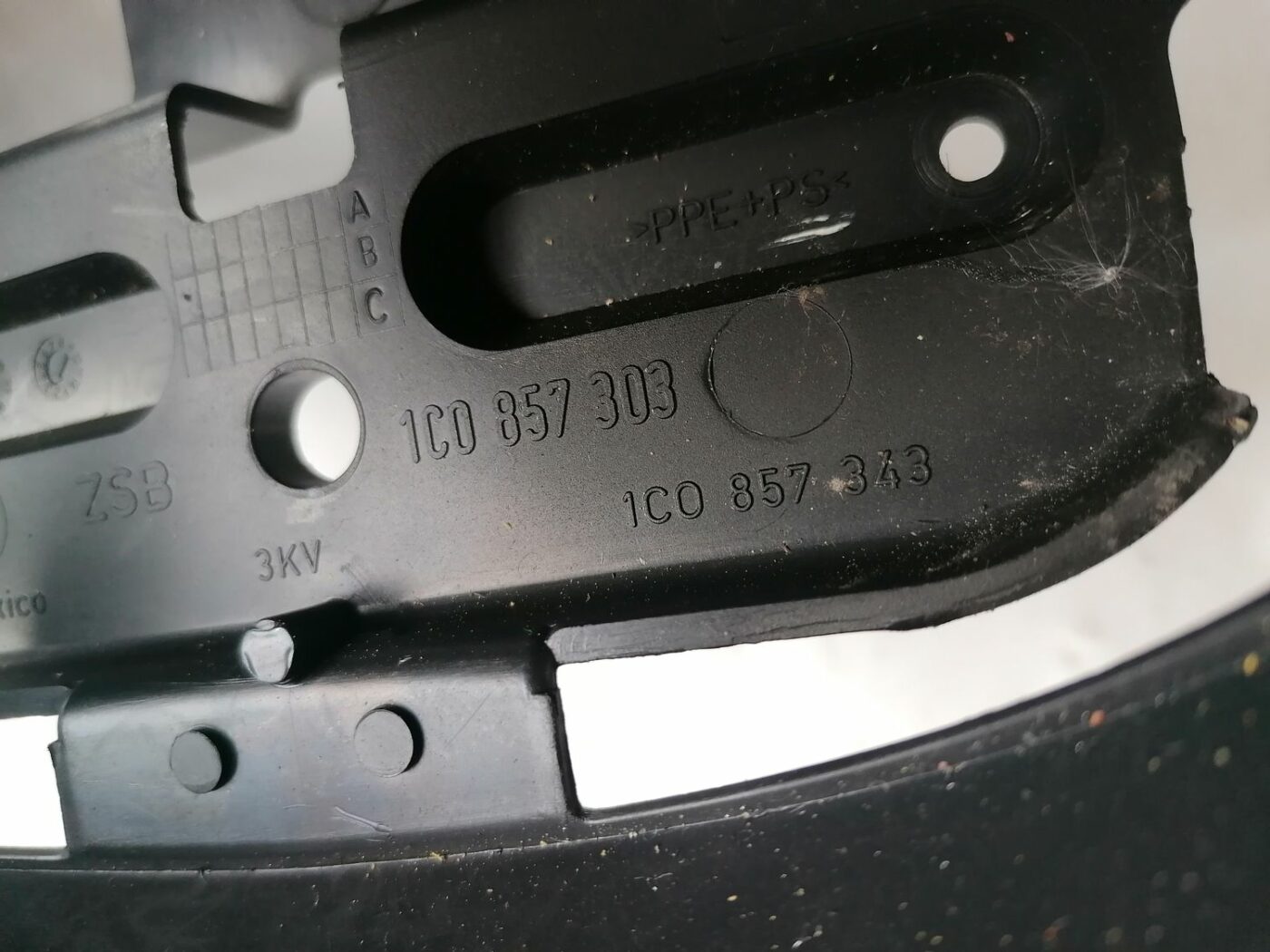 Spidometra apdare priekš VW NEW BEETLE 2001 5 Spidometra apdare priekš VW NEW BEETLE 2001