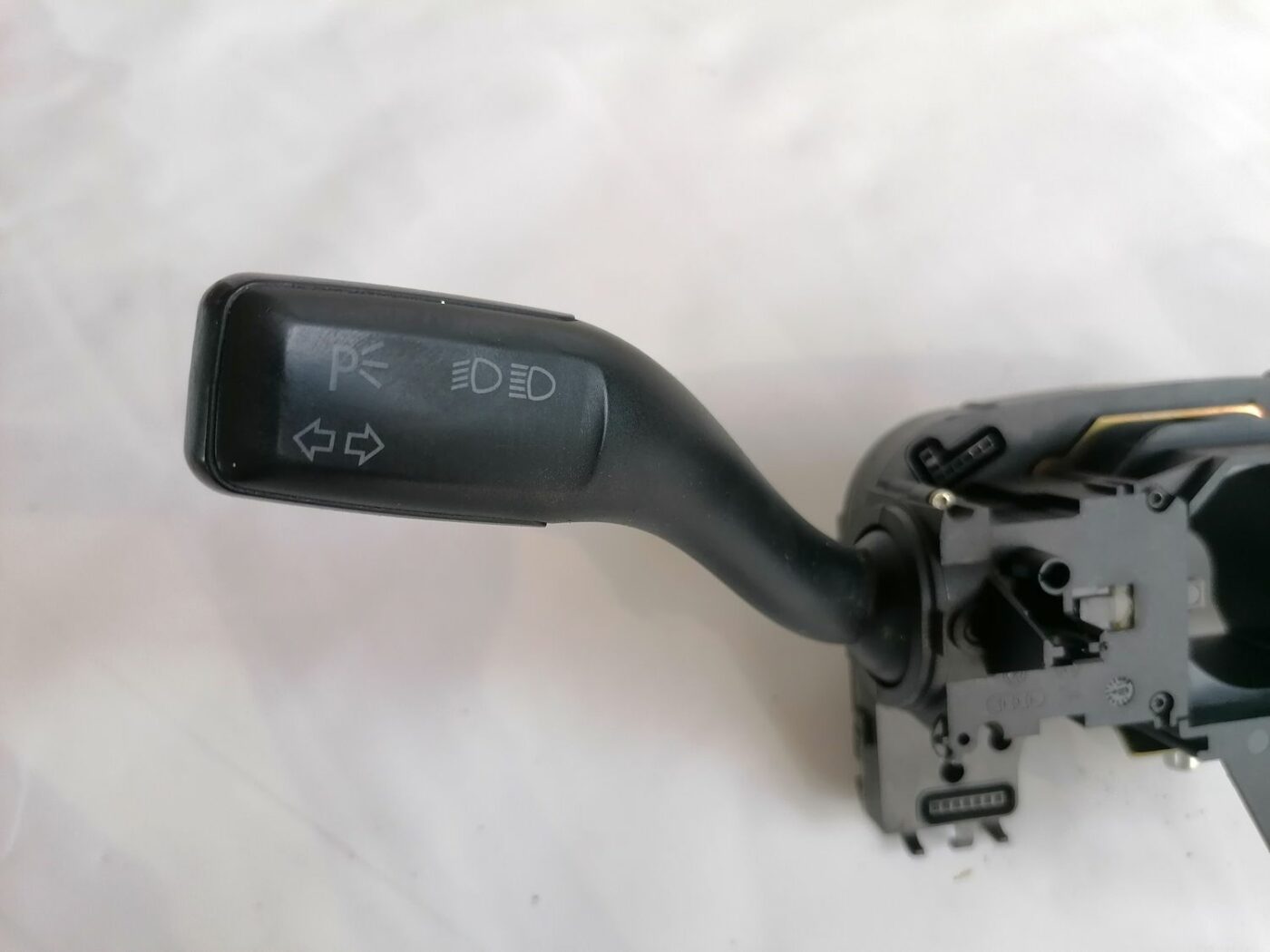 Stūres statnes slēdzis priekš AUDI A4 2001 SEDAN