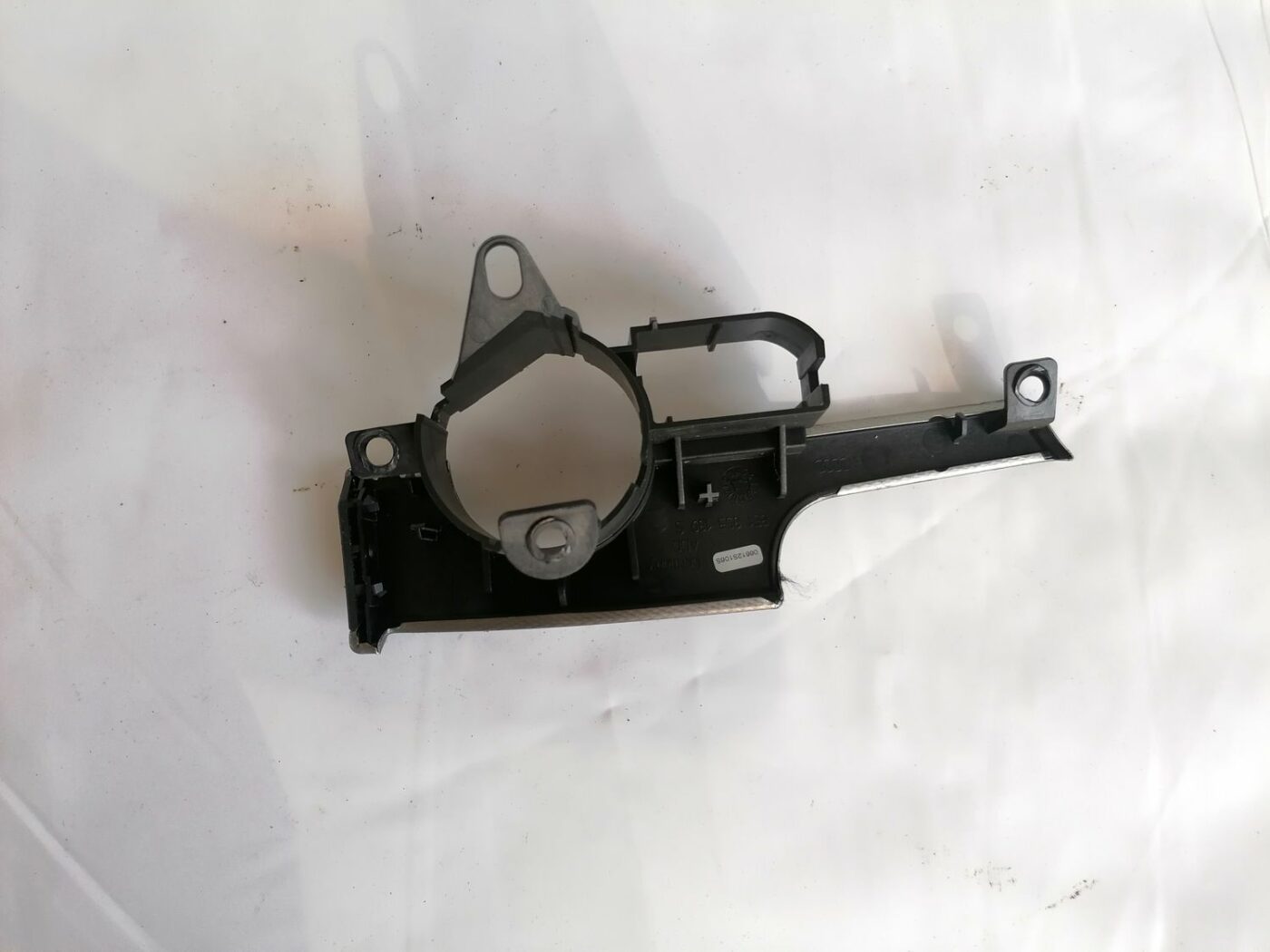 Mērinstrumentu paneļa dekoratīvā uzlika priekš AUDI A4 2001 SEDAN 4 Mērinstrumentu paneļa dekoratīvā uzlika priekš AUDI A4 2001 SEDAN