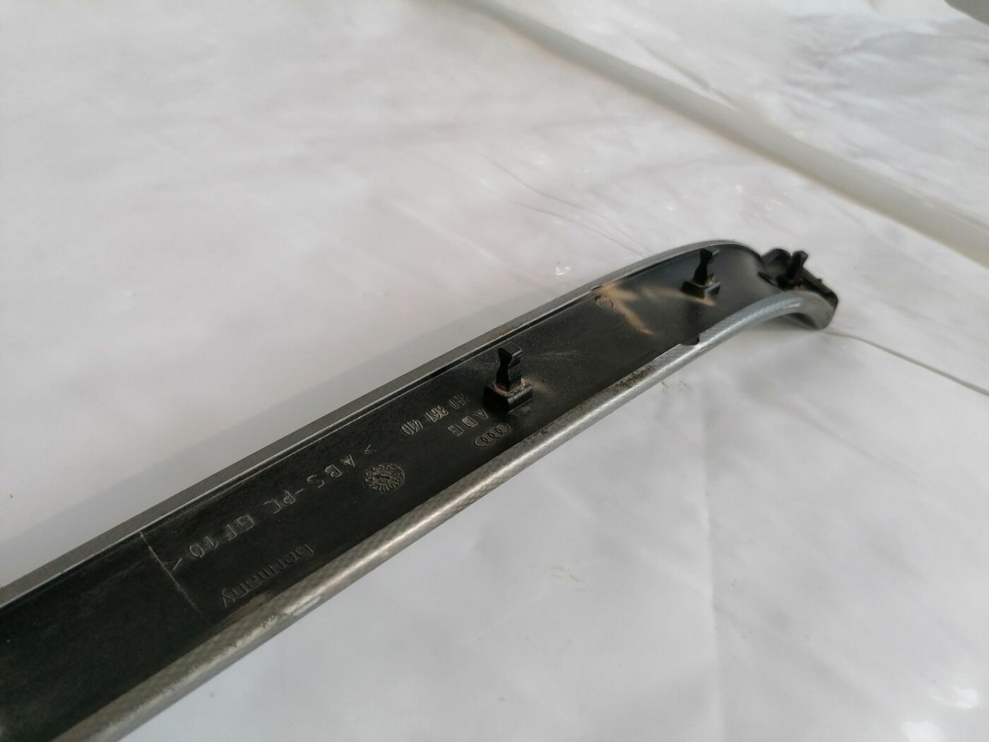 Durvju apdares uzlika priekš AUDI A4 2001 SEDAN 6 Durvju apdares uzlika priekš AUDI A4 2001 SEDAN