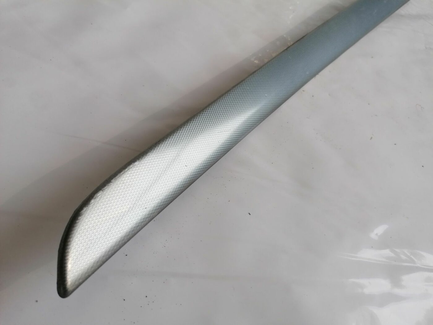 Mērinstrumentu paneļa dekoratīvā uzlika priekš AUDI A4 2001 SEDAN 2 Mērinstrumentu paneļa dekoratīvā uzlika priekš AUDI A4 2001 SEDAN