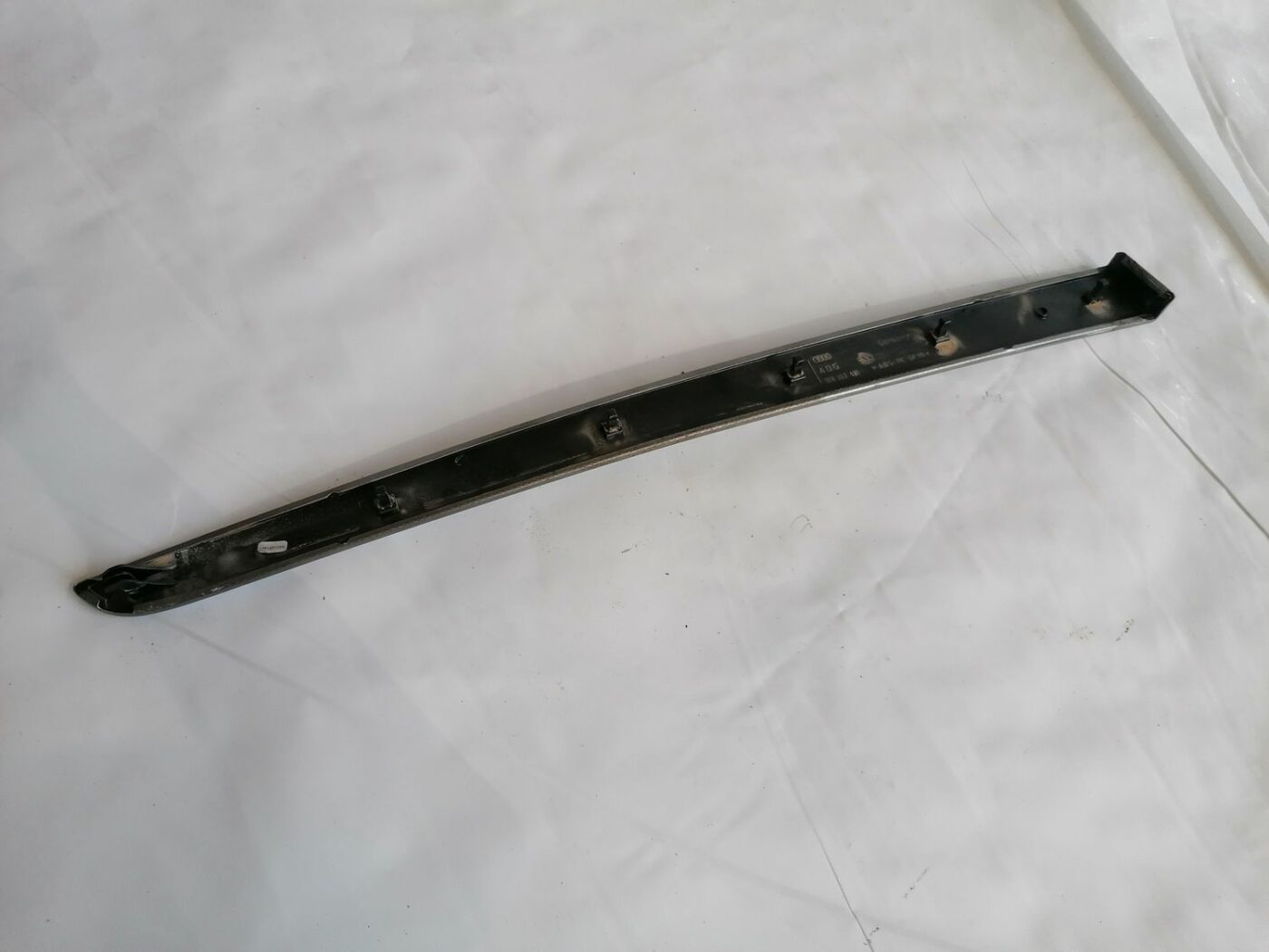 Mērinstrumentu paneļa dekoratīvā uzlika priekš AUDI A4 2001 SEDAN 7 Mērinstrumentu paneļa dekoratīvā uzlika priekš AUDI A4 2001 SEDAN