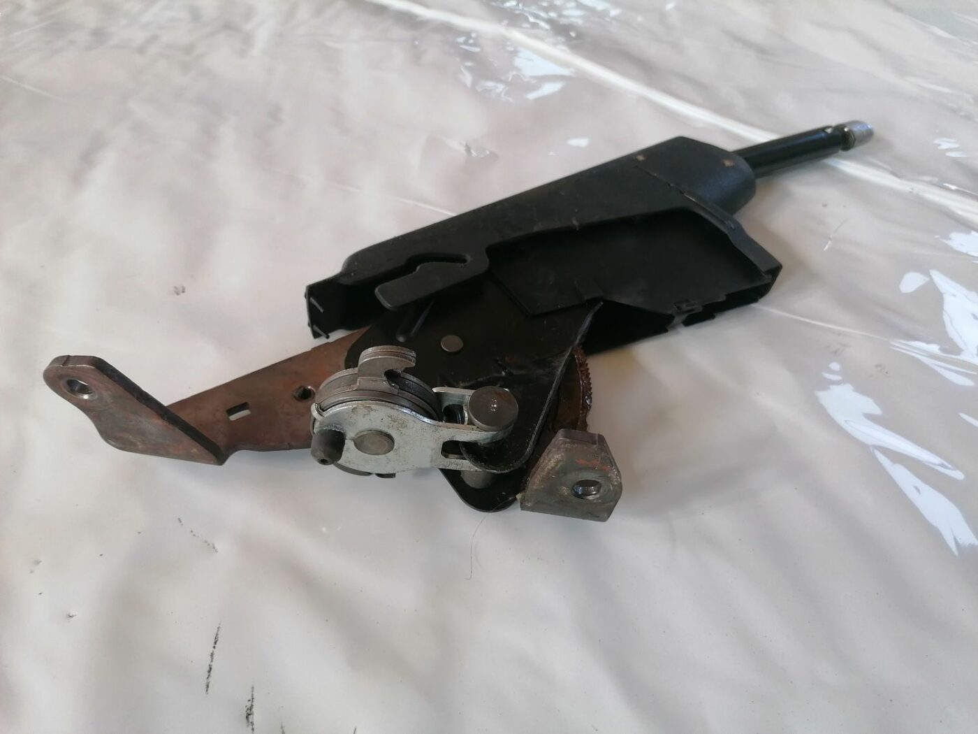 Stāvbremzes svira priekš AUDI A4 2001 SEDAN 2 Stāvbremzes svira priekš AUDI A4 2001 SEDAN